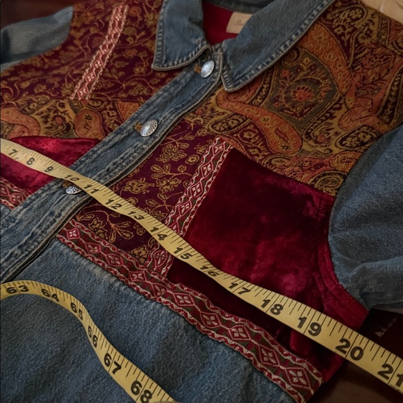 Vintage Denim Jacket - Picture 4 of 7